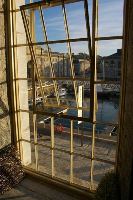 Royal William Yard. High Spec Apt. * Плаймаут