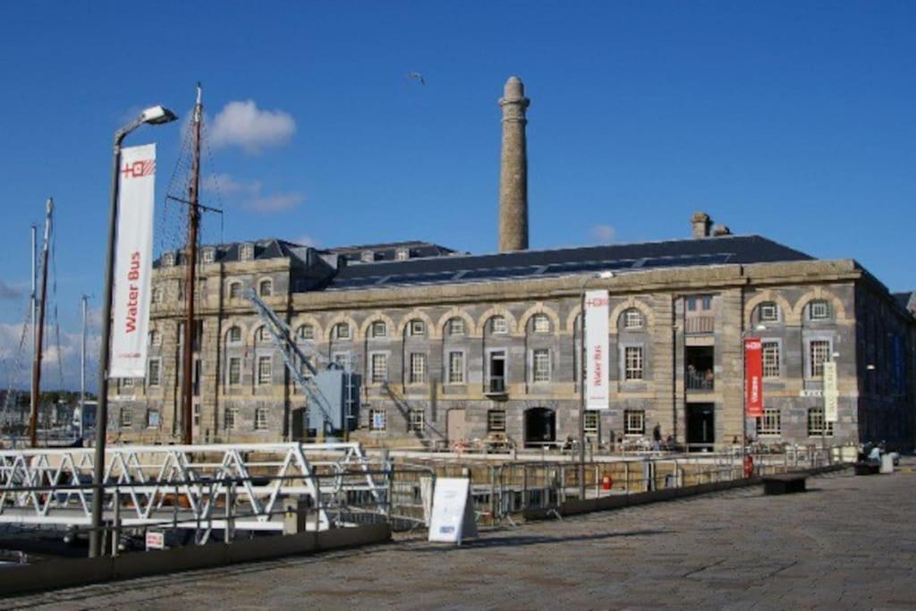 Royal William Yard. High Spec Apt. * Плаймаут